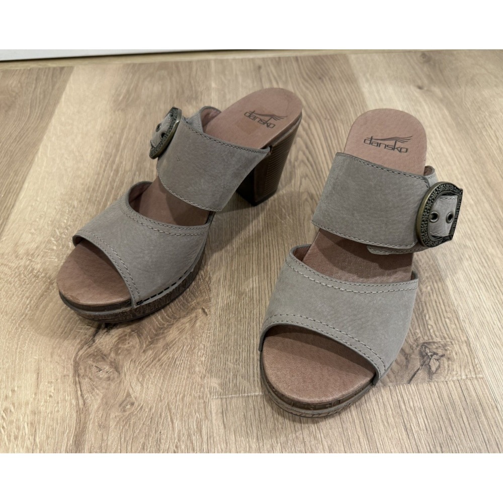 NEW Dansko Ramona Slide Sandals Clogs Taupe Suede  39 EU/9.5 Buckled Slides